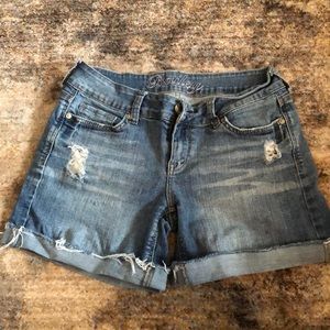 DeLia’s cuffed shorts